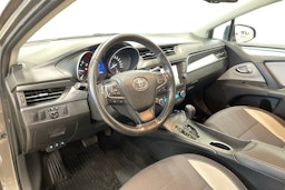 harmaa Toyota Avensis 2017 kuva 7.