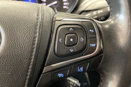 harmaa Toyota Avensis 2017 kuva 16.