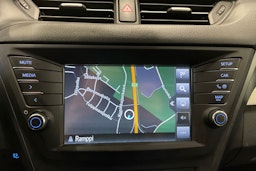 harmaa Toyota Avensis 2017 kuva 24.
