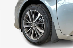 harmaa Toyota Avensis 2017 kuva 9.