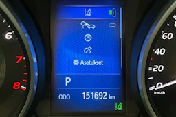 harmaa Toyota Avensis 2017 kuva 18.
