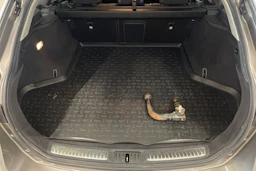 harmaa Toyota Avensis 2017 kuva 25.