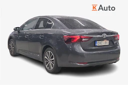 harmaa Toyota Avensis 2017 kuva 2.