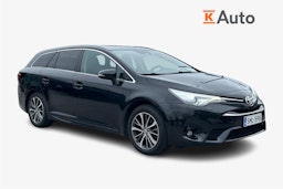 musta Toyota Avensis 2017 kuva 1.