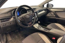 harmaa Toyota Avensis 2017 kuva 3.