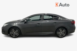 harmaa Toyota Avensis 2018 kuva 7.