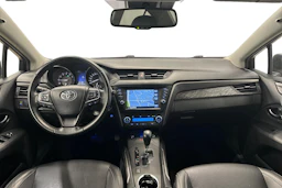 harmaa Toyota Avensis 2018 kuva 9.