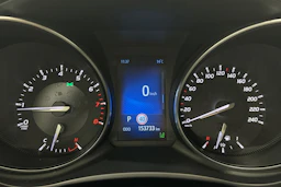 harmaa Toyota Avensis 2018 kuva 20.
