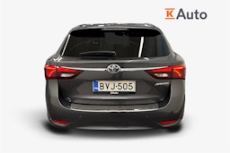 harmaa Toyota Avensis 2018 kuva 3.