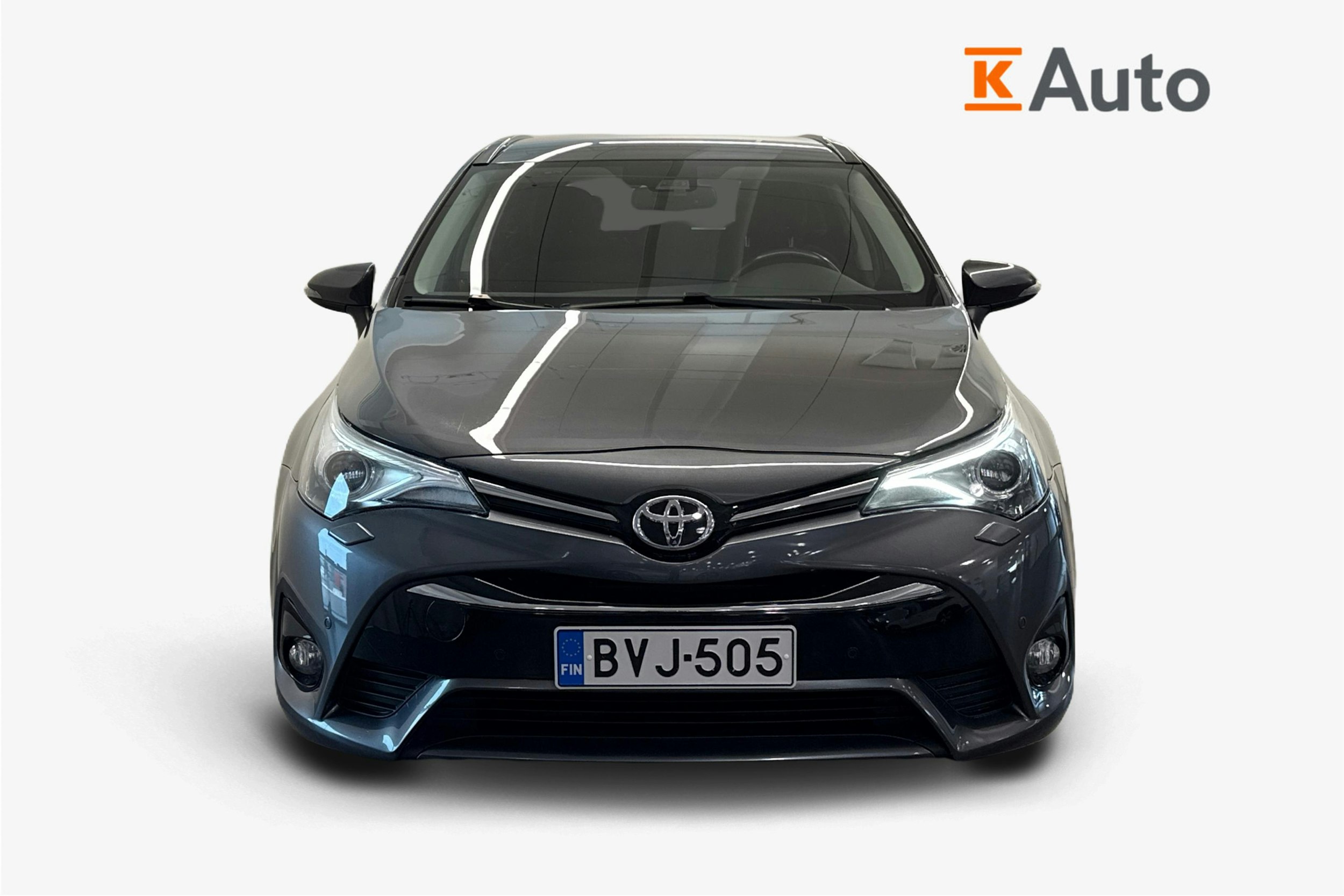 harmaa Toyota Avensis 2018 kuva 4.