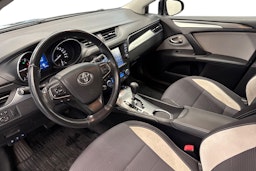 harmaa Toyota Avensis 2018 kuva 6.