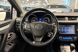 harmaa Toyota Avensis 2018 kuva 13.