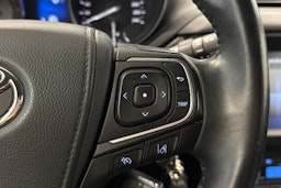 harmaa Toyota Avensis 2018 kuva 18.