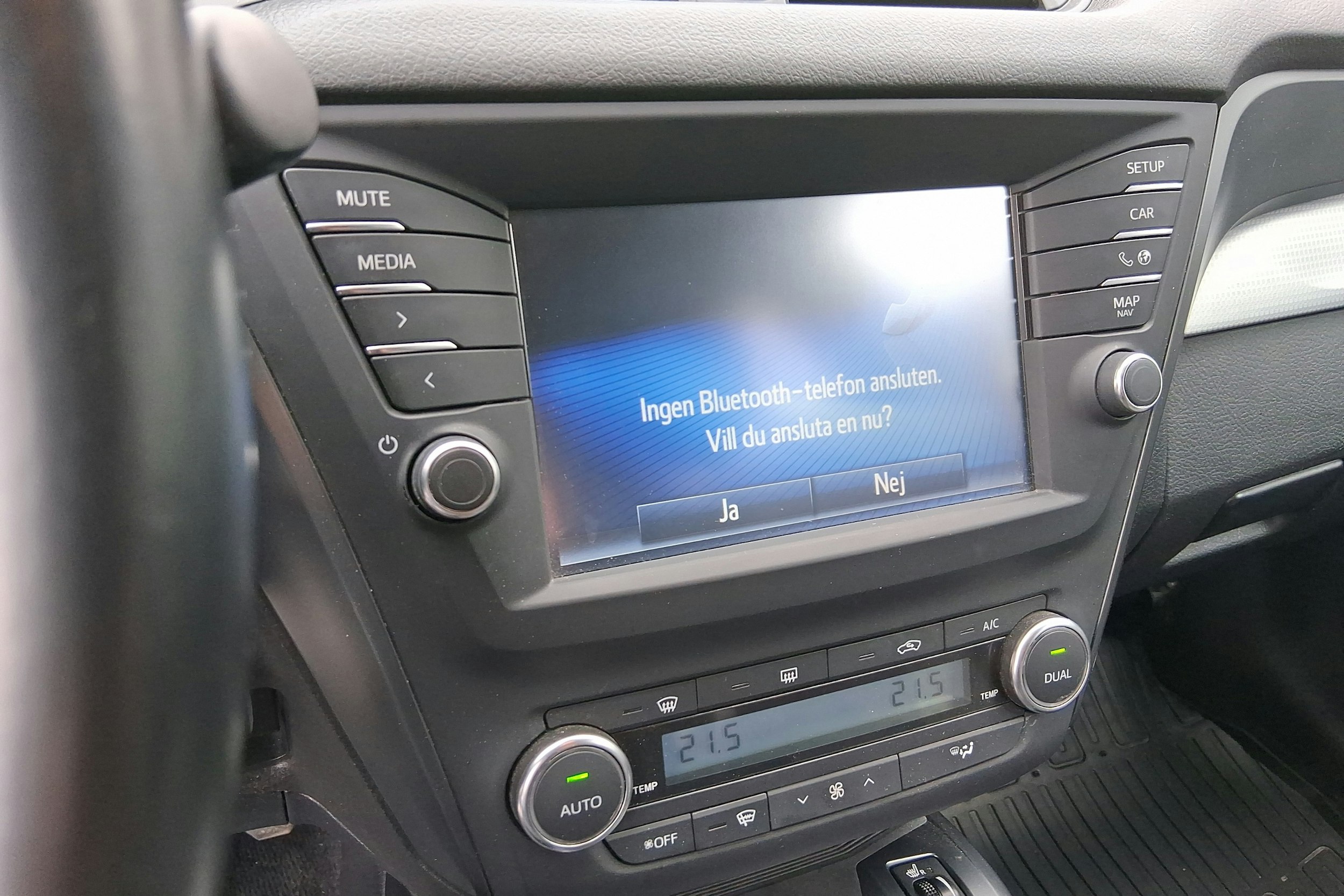 hopea Toyota Avensis 2018 kuva 13.