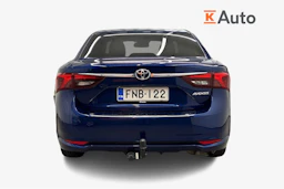 sininen Toyota Avensis 2018 kuva 3.