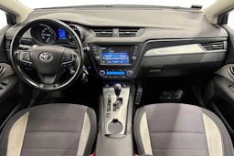 sininen Toyota Avensis 2018 kuva 7.