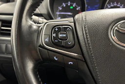sininen Toyota Avensis 2018 kuva 13.