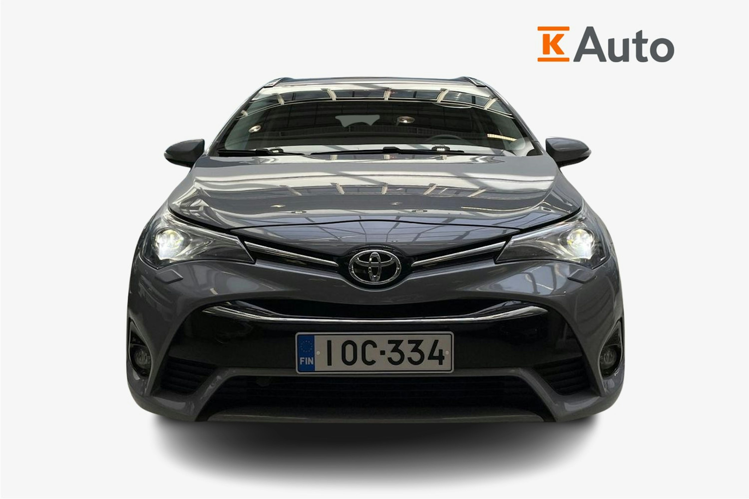harmaa Toyota Avensis 2018 kuva 5.