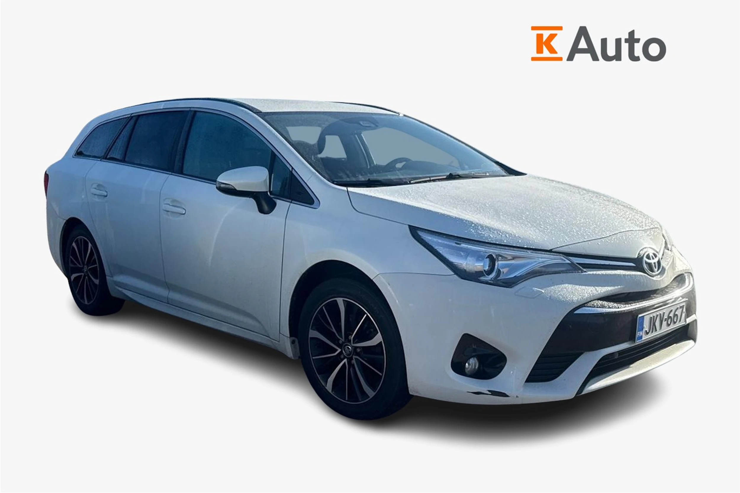 valkoinen Toyota Avensis 2018 kuva 1.
