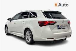 valkoinen Toyota Avensis 2018 kuva 2.
