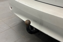 valkoinen Toyota Avensis 2018 kuva 15.