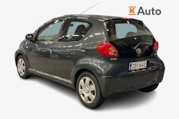 harmaa Toyota Aygo 2006 kuva 2.