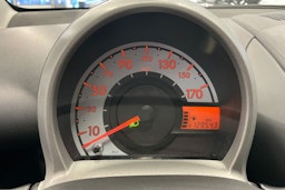 harmaa Toyota Aygo 2006 kuva 14.