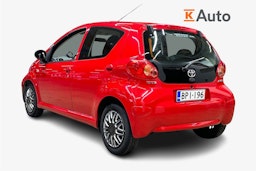 punainen Toyota AYGO 2007 kuva 2.