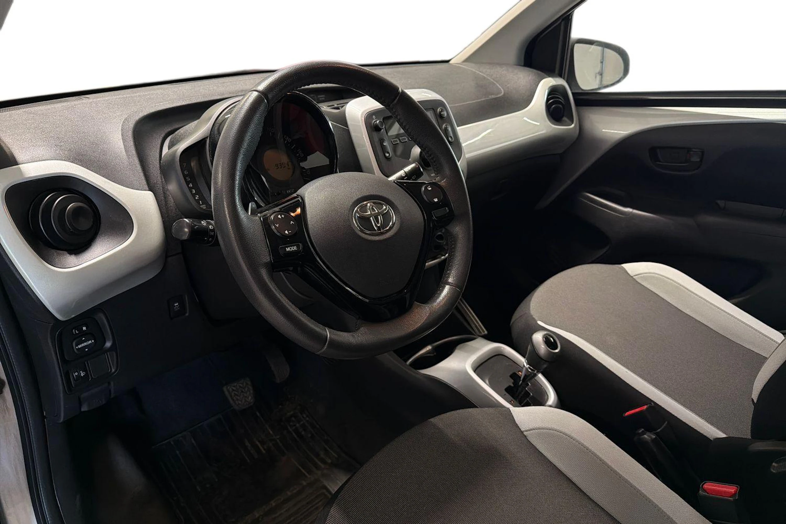 hopea Toyota AYGO 2014 kuva 3.