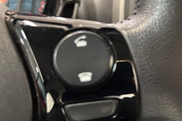 punainen Toyota AYGO 2015 kuva 22.