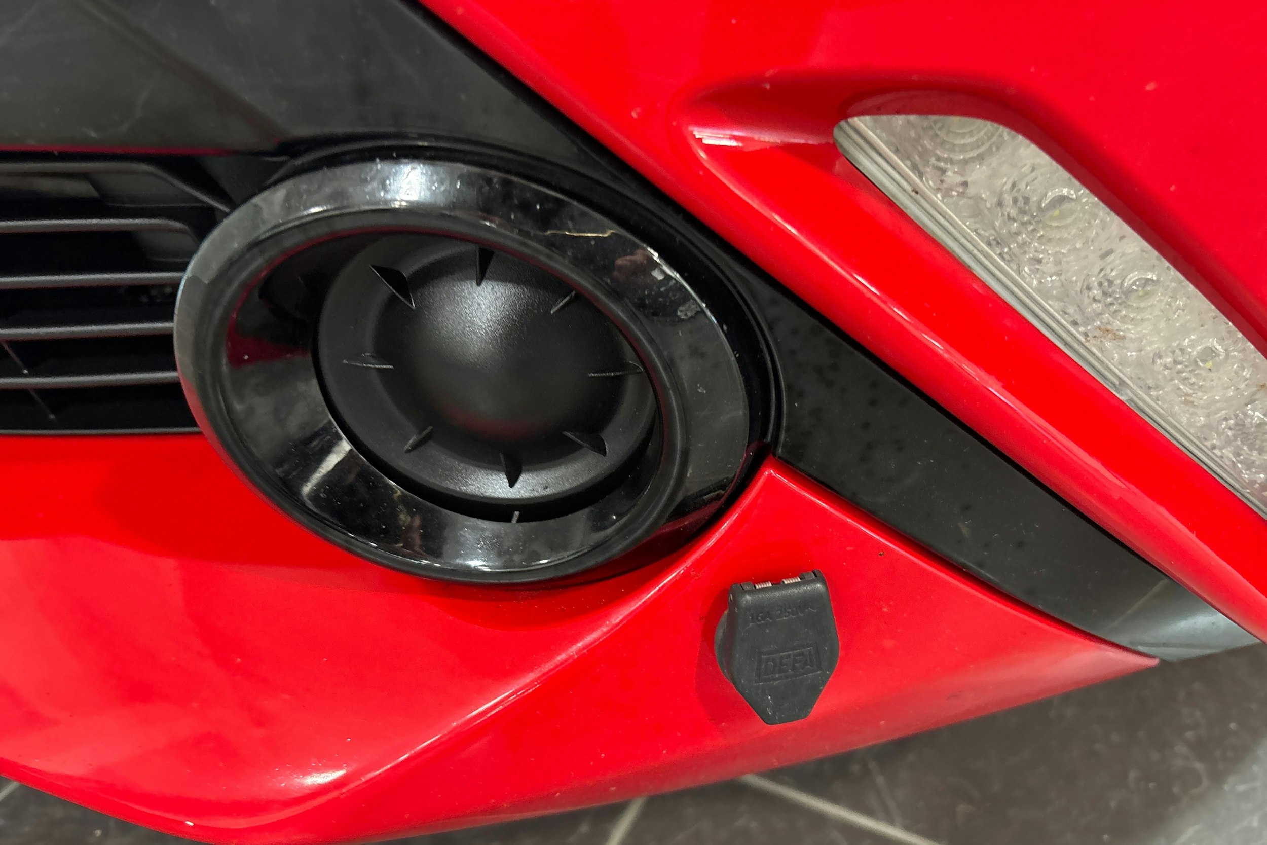 punainen Toyota AYGO 2015 kuva 27.