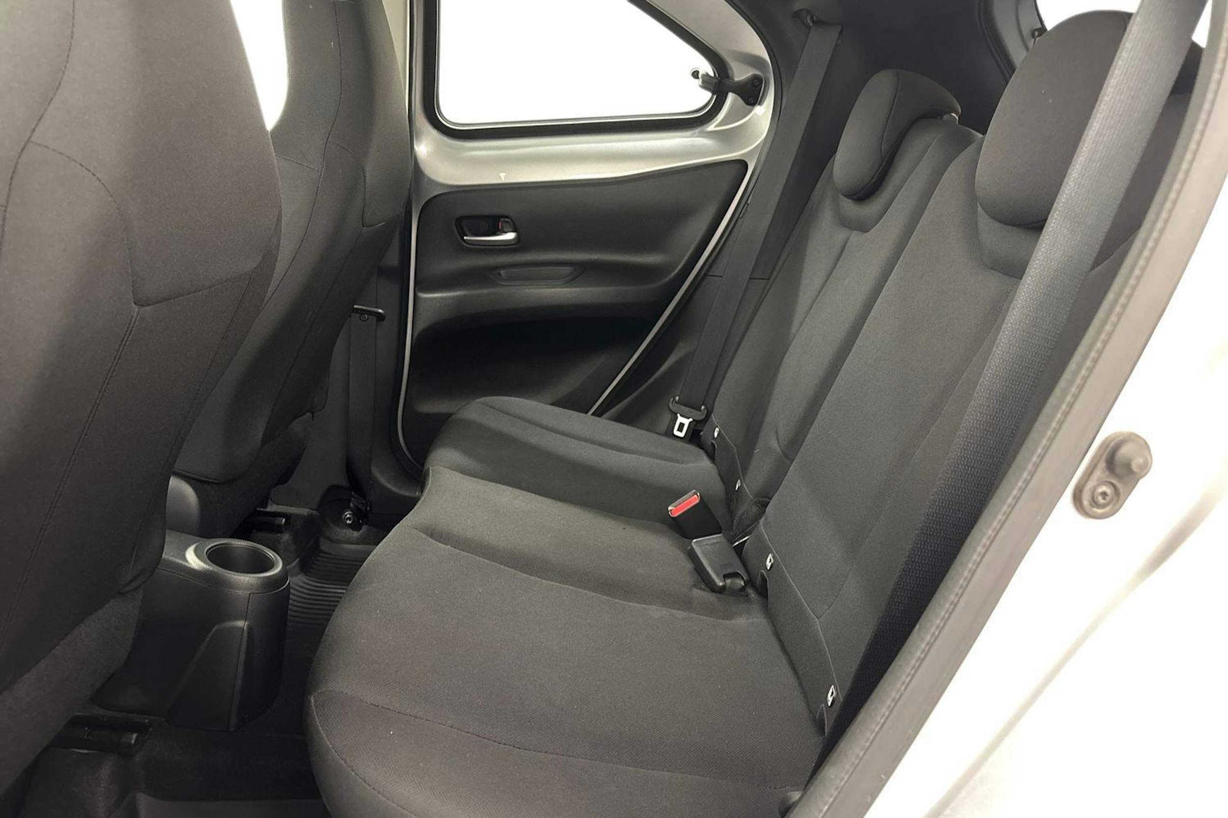 hopea Toyota Aygo X 2023 kuva 10.