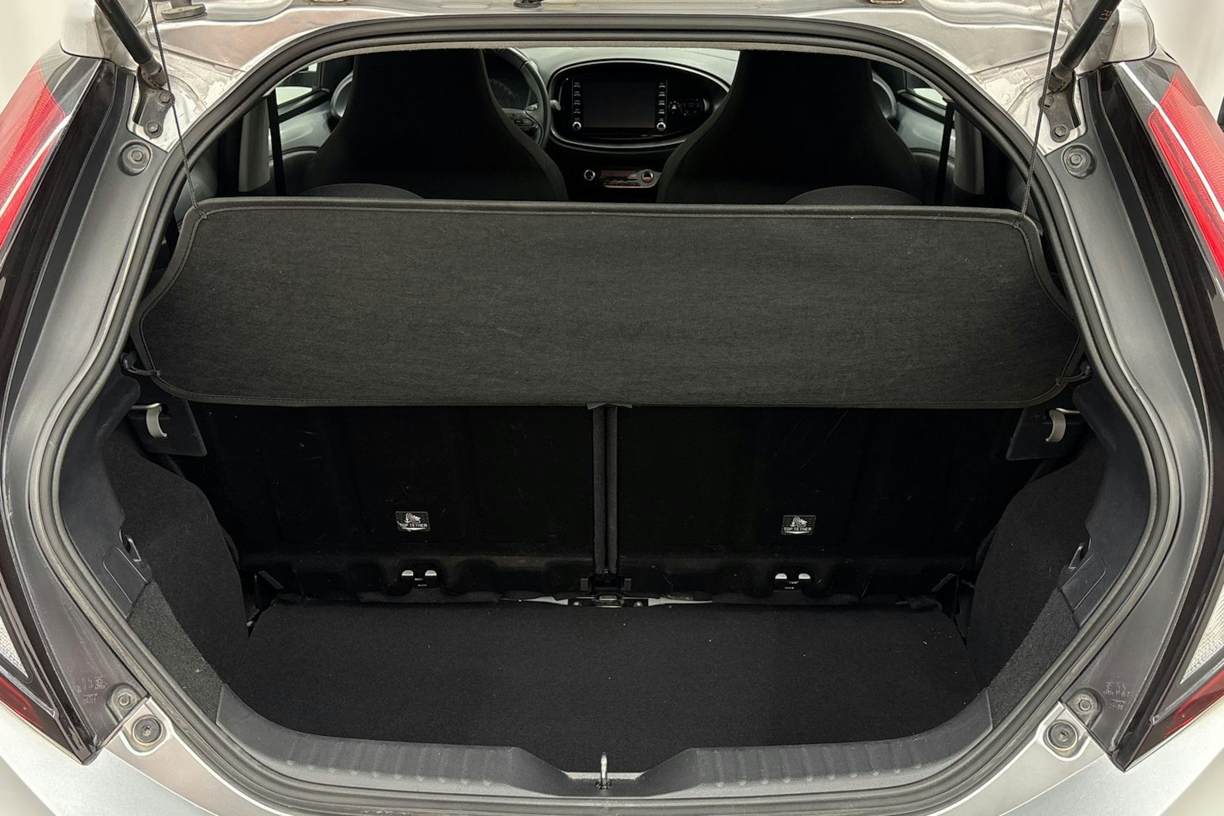 hopea Toyota Aygo X 2023 kuva 21.