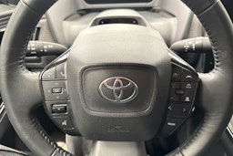 musta Toyota bZ4X 2022 kuva 14.