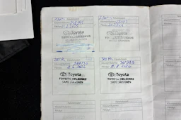 Valkoinen Toyota bZ4X 2022 kuva 37.