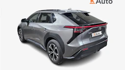 harmaa Toyota bZ4X 2023 kuva 2.