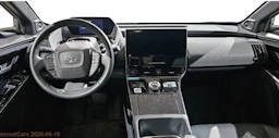 harmaa Toyota bZ4X 2023 kuva 3.