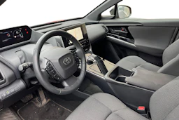 punainen Toyota bZ4X 2023 kuva 3.