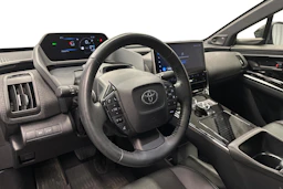 harmaa Toyota bZ4X 2023 kuva 6.