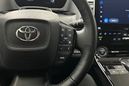 harmaa Toyota bZ4X 2023 kuva 12.
