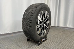 harmaa Toyota bZ4X 2023 kuva 10.