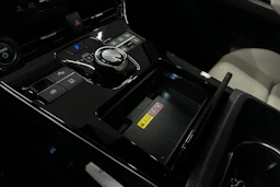 hopea Toyota bZ4X 2023 kuva 24.