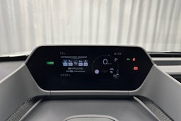 harmaa Toyota bZ4X 2024 kuva 16.