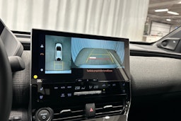 harmaa Toyota bZ4X 2024 kuva 19.