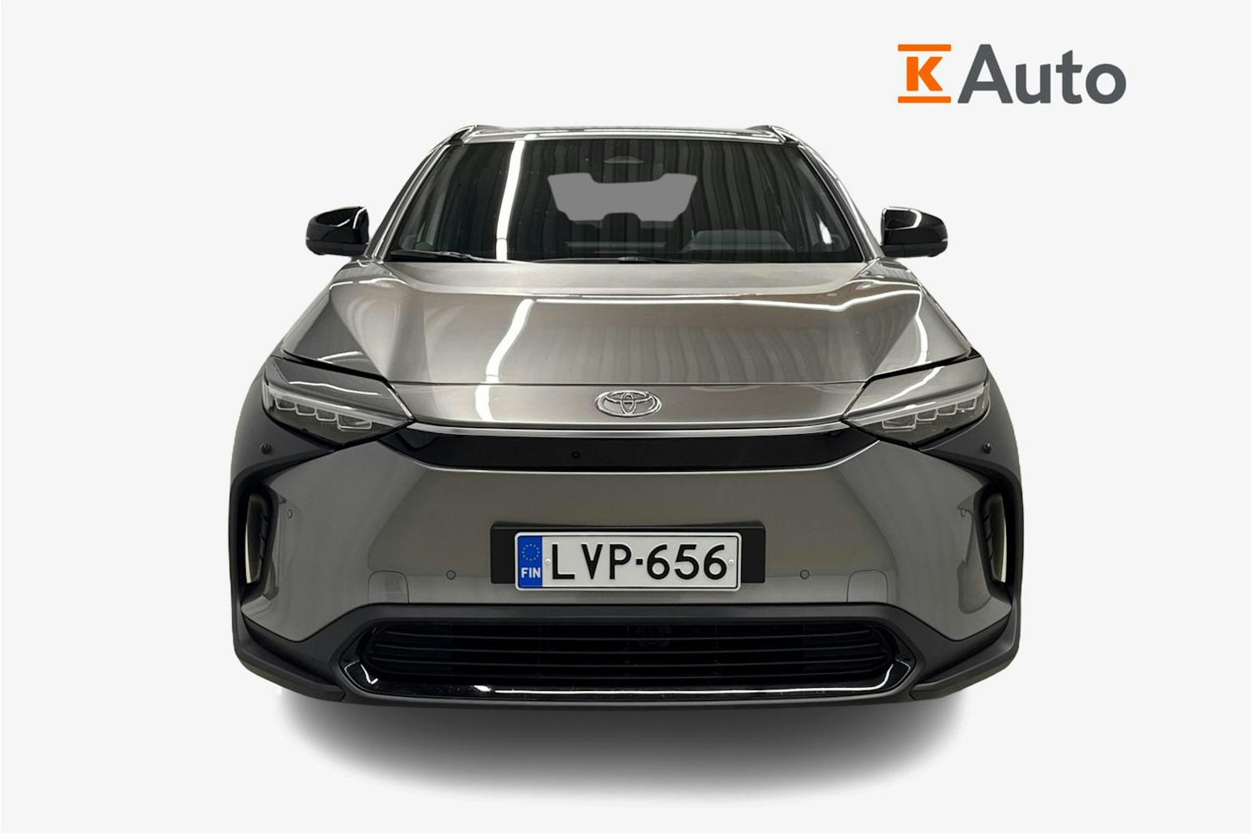 harmaa Toyota bZ4X 2024 kuva 5.