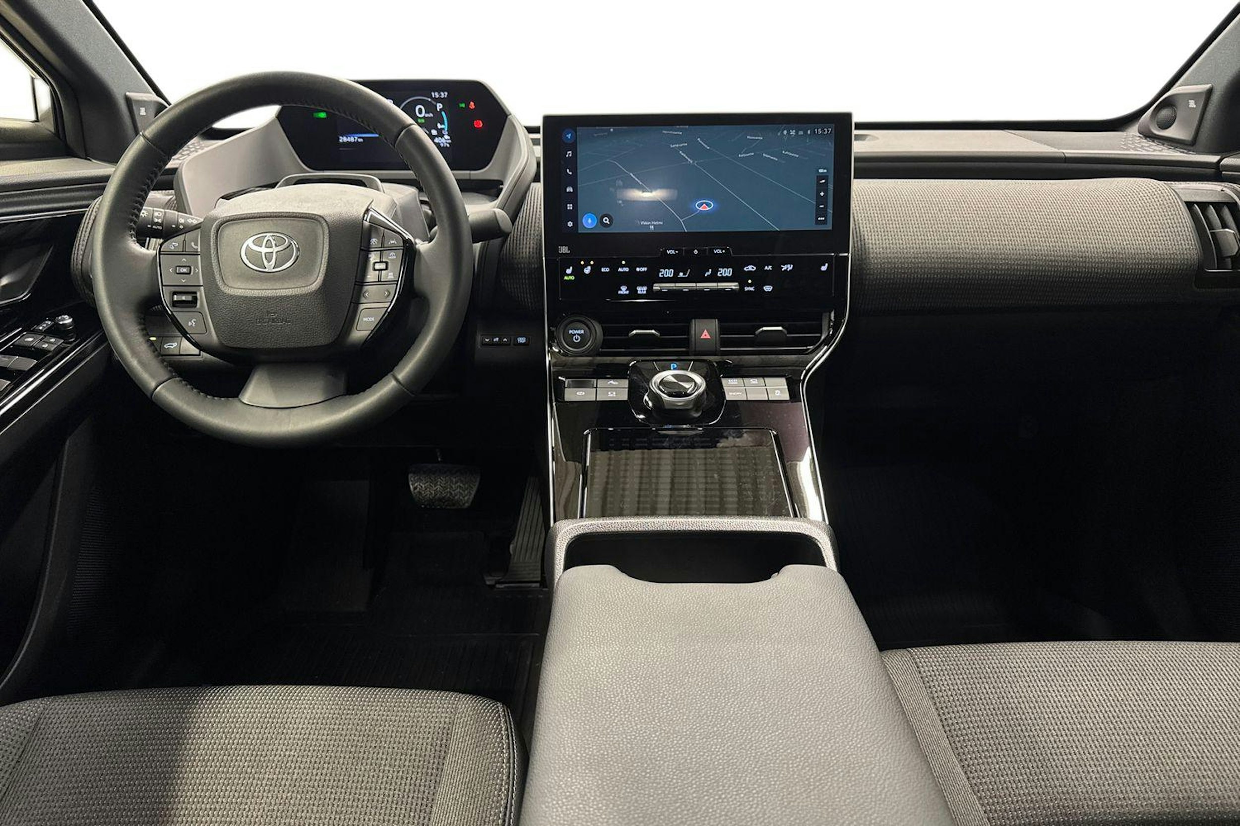 harmaa Toyota bZ4X 2024 kuva 9.