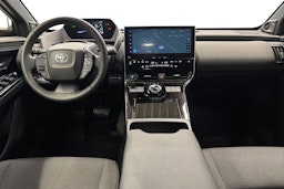 harmaa Toyota bZ4X 2024 kuva 9.