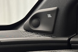 harmaa Toyota bZ4X 2024 kuva 21.