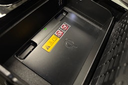 harmaa Toyota bZ4X 2024 kuva 24.