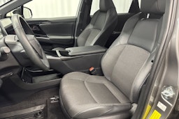 harmaa Toyota bZ4X 2024 kuva 26.